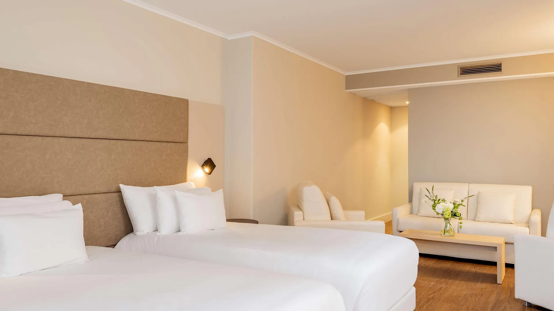 Nh Collection Berlin Mitte Am Checkpoint Charlie Hotel